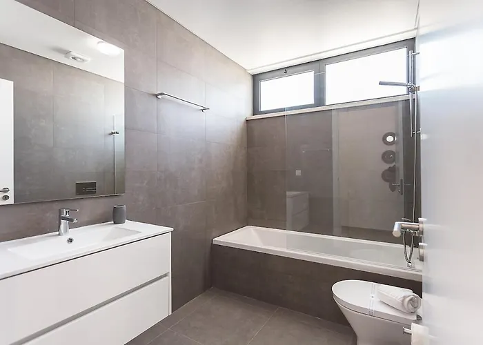 View Bay With Jacuzzi Willa *